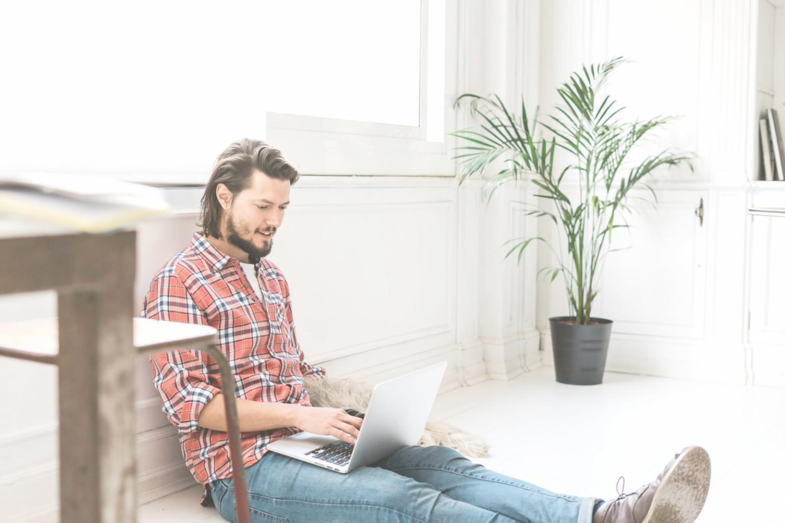 Team-Meeting zur Implementierung neuer Budgetworkflow-Strategien